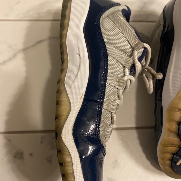 Nike Air Jordan Retro 11 Low Georgetown  Youth 2y - Picture 12 of 12